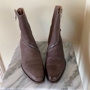 John Fluevog Spiral Zip Ankle Boots (Ruth Twist Zip Ankle Boots) size 8